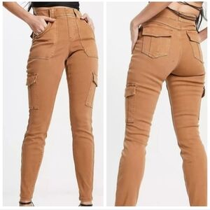 SPANX Cargo Skinny Jeans size medium